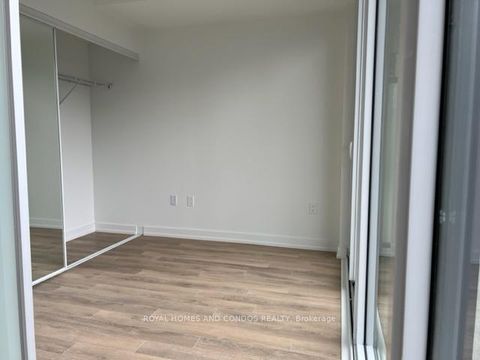 Photo 18 at 908 - 158 Front St Street E, Moss Park, Toronto