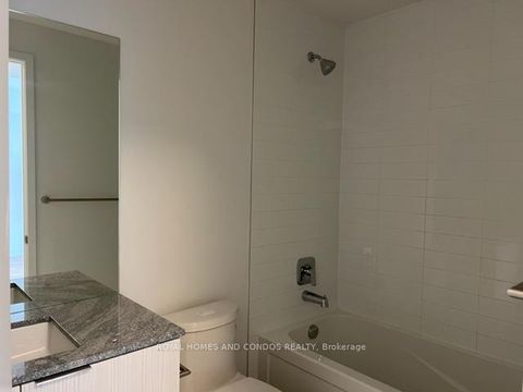 Photo 19 at 908 - 158 Front St Street E, Moss Park, Toronto