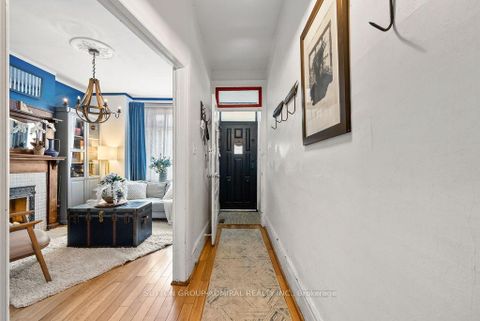 Photo 2 at 40 Claremont Street, Bellwoods, Toronto