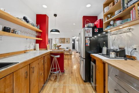 Photo 10 at 40 Claremont Street, Bellwoods, Toronto