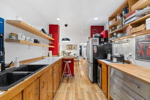 Photo 13 at 40 Claremont Street, Bellwoods, Toronto