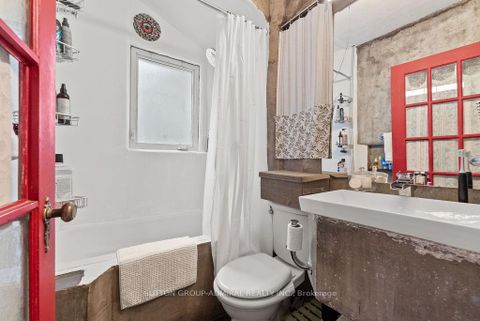 Photo 23 at 40 Claremont Street, Bellwoods, Toronto