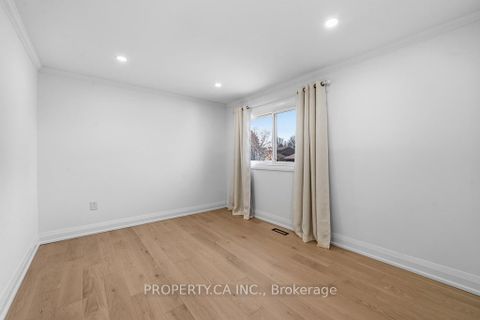 Photo 22 at 217 Hampton Court, London, Newmarket