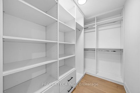 Photo 31 at 217 Hampton Court, London, Newmarket