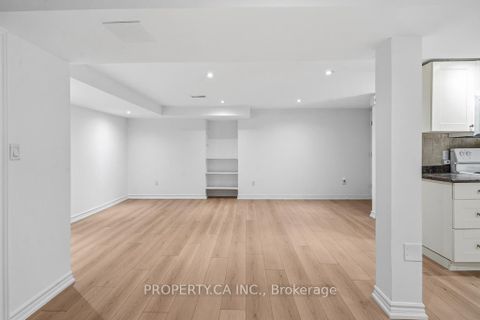 Photo 35 at 217 Hampton Court, London, Newmarket