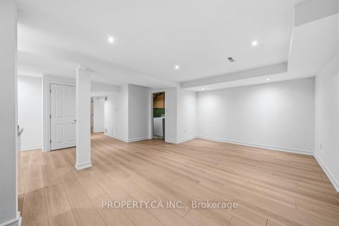 Photo 38 at 217 Hampton Court, London, Newmarket