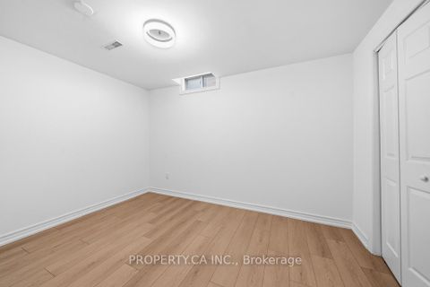 Photo 40 at 217 Hampton Court, London, Newmarket