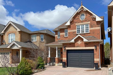 Photo 0 at 54 English Oak Drive, Oak Ridges Lake Wilcox, Richmond Hill