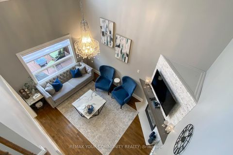 Photo 7 at 54 English Oak Drive, Oak Ridges Lake Wilcox, Richmond Hill