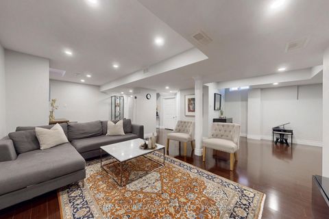 Photo 19 at 54 English Oak Drive, Oak Ridges Lake Wilcox, Richmond Hill