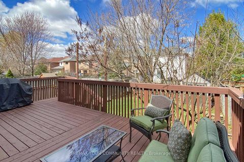 Photo 26 at 54 English Oak Drive, Oak Ridges Lake Wilcox, Richmond Hill