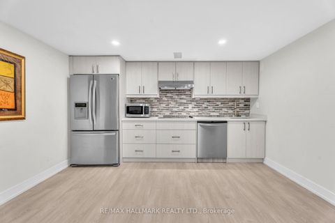 Photo 26 at 58 Normark Drive, Royal Orchard, Markham