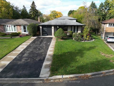 Photo 31 at 58 Normark Drive, Royal Orchard, Markham