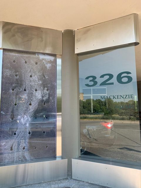 Photo 1 at 404 - 326 Major Mackenzie Drive E, Crosby, Richmond Hill