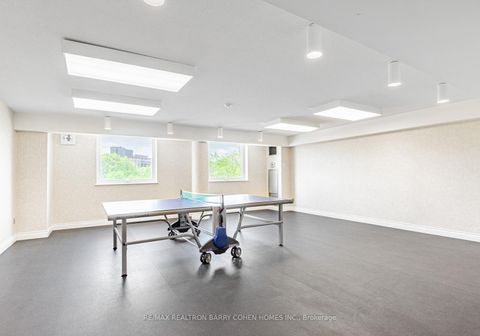 Photo 10 at 404 - 326 Major Mackenzie Drive E, Crosby, Richmond Hill