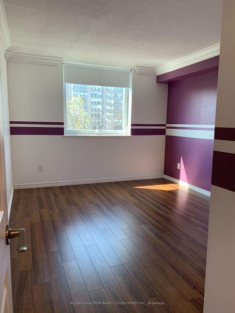 Photo 22 at 404 - 326 Major Mackenzie Drive E, Crosby, Richmond Hill