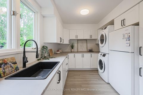 Photo 8 at 128 Moores Beach Road, Virginia, Georgina