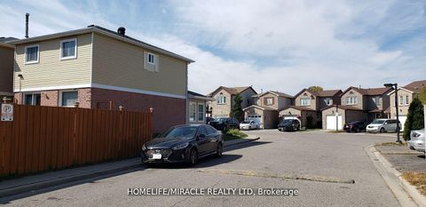 Photo 5 at 131 Plumrose Pathway, Malvern, Toronto