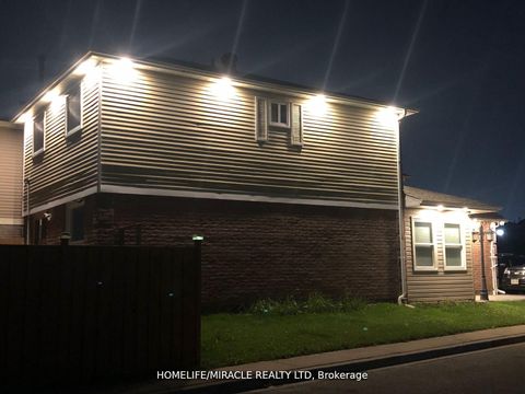 Photo 8 at 131 Plumrose Pathway, Malvern, Toronto