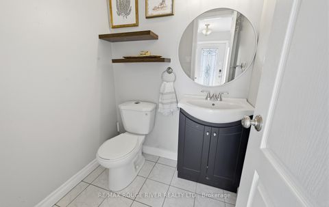 Photo 12 at 579 Cobblehill Drive, Pinecrest, Oshawa