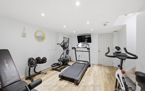 Photo 23 at 579 Cobblehill Drive, Pinecrest, Oshawa