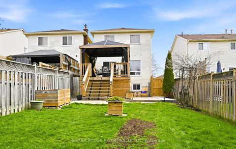 Photo 33 at 579 Cobblehill Drive, Pinecrest, Oshawa