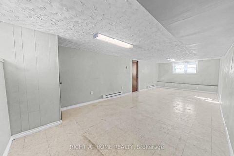 Photo 25 at 19 Alfred Street W, Allandale, Barrie