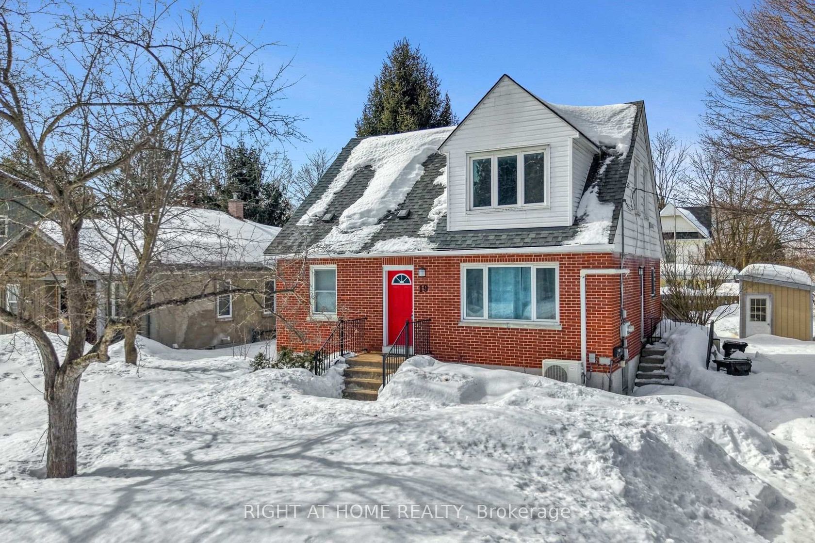 19 Alfred Street W, Allandale, Barrie photo 0