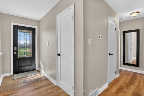 Photo 5 at 859 Westdale Street, Northglen, Oshawa