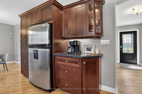 Photo 13 at 859 Westdale Street, Northglen, Oshawa