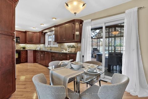 Photo 17 at 859 Westdale Street, Northglen, Oshawa