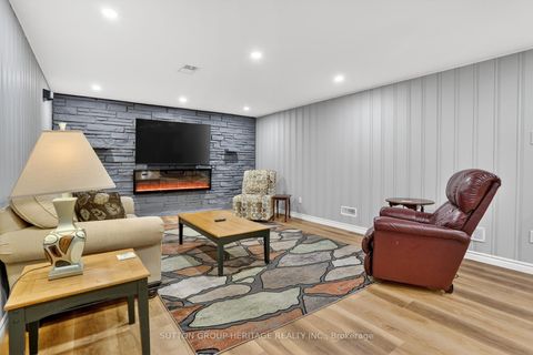 Photo 34 at 859 Westdale Street, Northglen, Oshawa