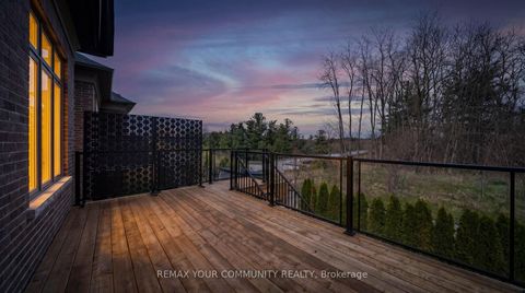 Photo 2 at 172 Purple Creek Road, Vellore Village, Vaughan