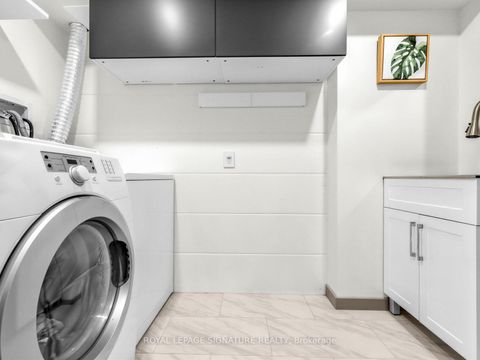 Photo 23 at 78 Foxrun Avenue, CFB, Toronto