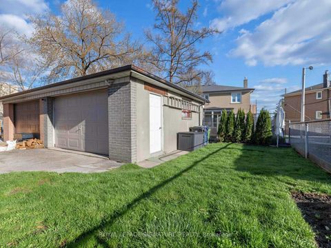 Photo 25 at 78 Foxrun Avenue, CFB, Toronto
