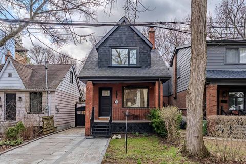Photo 1 at 25 Warren Crescent, Lambton Baby Point, Toronto