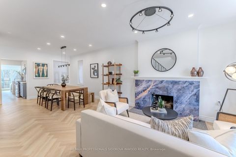 Photo 5 at 25 Warren Crescent, Lambton Baby Point, Toronto