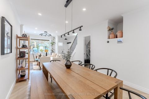 Photo 8 at 25 Warren Crescent, Lambton Baby Point, Toronto