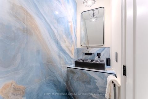 Photo 9 at 25 Warren Crescent, Lambton Baby Point, Toronto