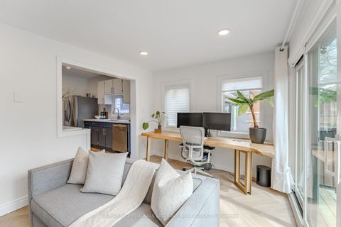 Photo 14 at 25 Warren Crescent, Lambton Baby Point, Toronto