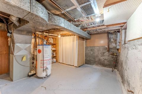 Photo 27 at 25 Warren Crescent, Lambton Baby Point, Toronto