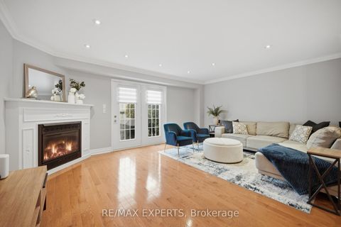 Photo 7 at 112 - 1995 Royal Road, Village East, Pickering