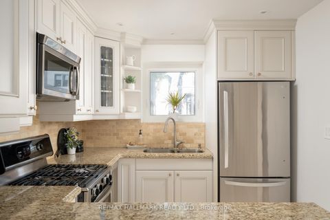 Photo 4 at 619 Balliol Street, Mount Pleasant East, Toronto