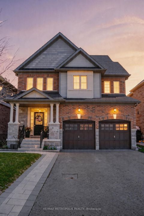 Photo 1 at 82 Mcroberts Crescent, Courtice, Clarington