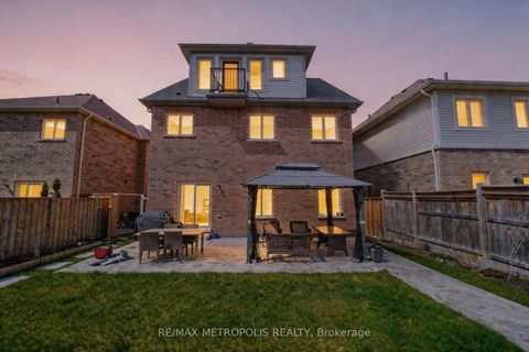 Photo 5 at 82 Mcroberts Crescent, Courtice, Clarington