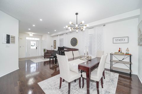 Photo 10 at 82 Mcroberts Crescent, Courtice, Clarington