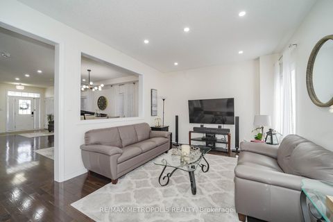 Photo 17 at 82 Mcroberts Crescent, Courtice, Clarington