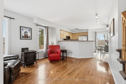 Photo 6 at 127 Trevino Circle, East Bayfield, Barrie