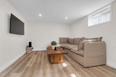 Photo 9 at 22 Agnes Street, Wellington, Barrie