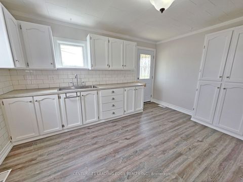 Photo 17 at 500 The Queensway South, Keswick South, Georgina